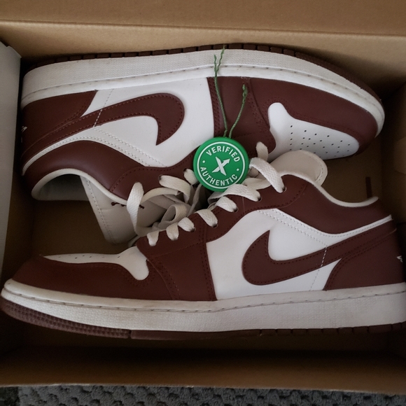 COPY - Womens Air Jordan 1 Low - Picture 2 of 7